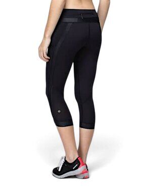 LULULEMON Black Chase Me Crop II Run Mesh Luxtreme size 4